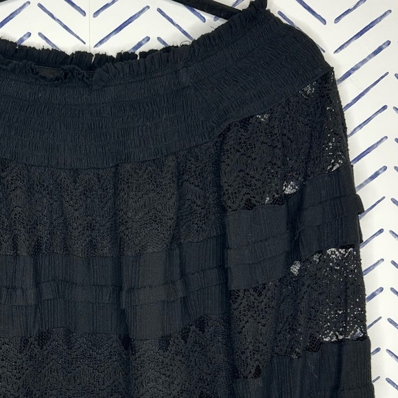 Express Gauze and Crochet Black Blouse Small - Picture 3 of 4